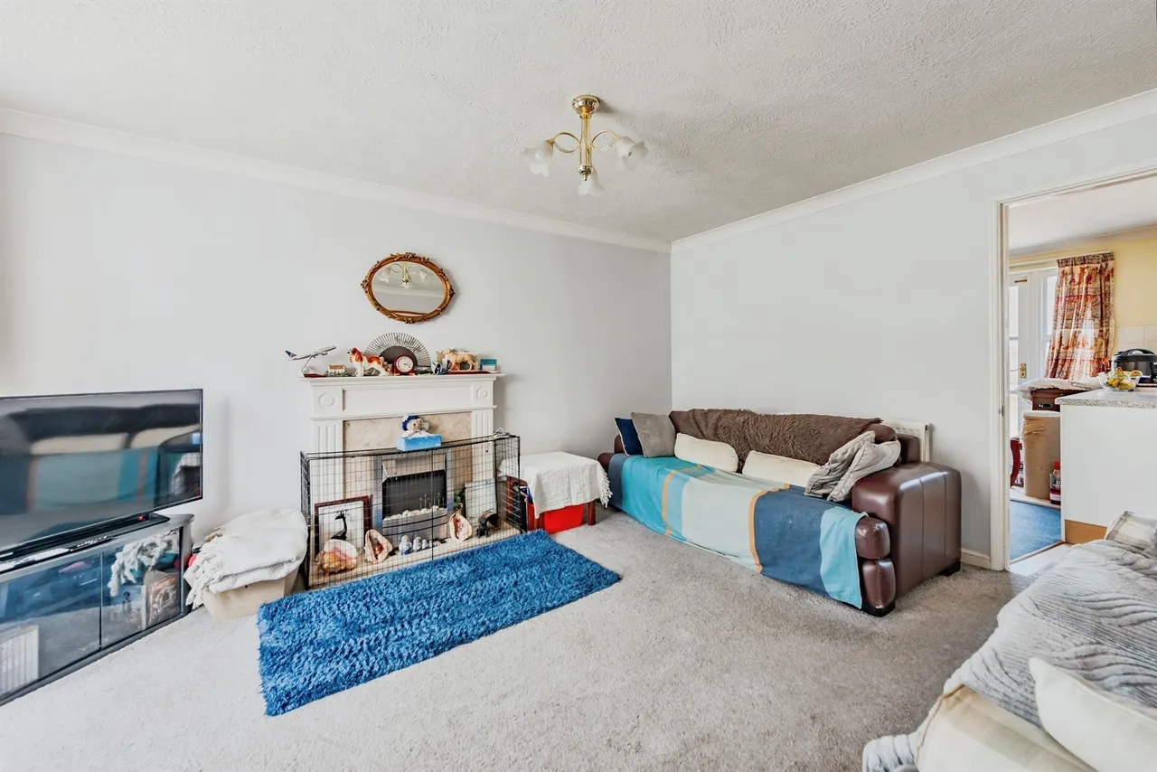 Penfold Road, Maidenbower, RH10, photo 4