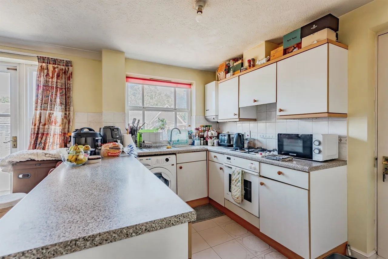 Penfold Road, Maidenbower, RH10, photo 6