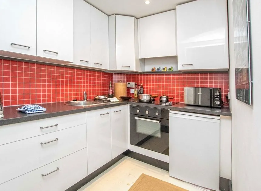 Thames Street, Lower Sunbury, TW16, photo 3