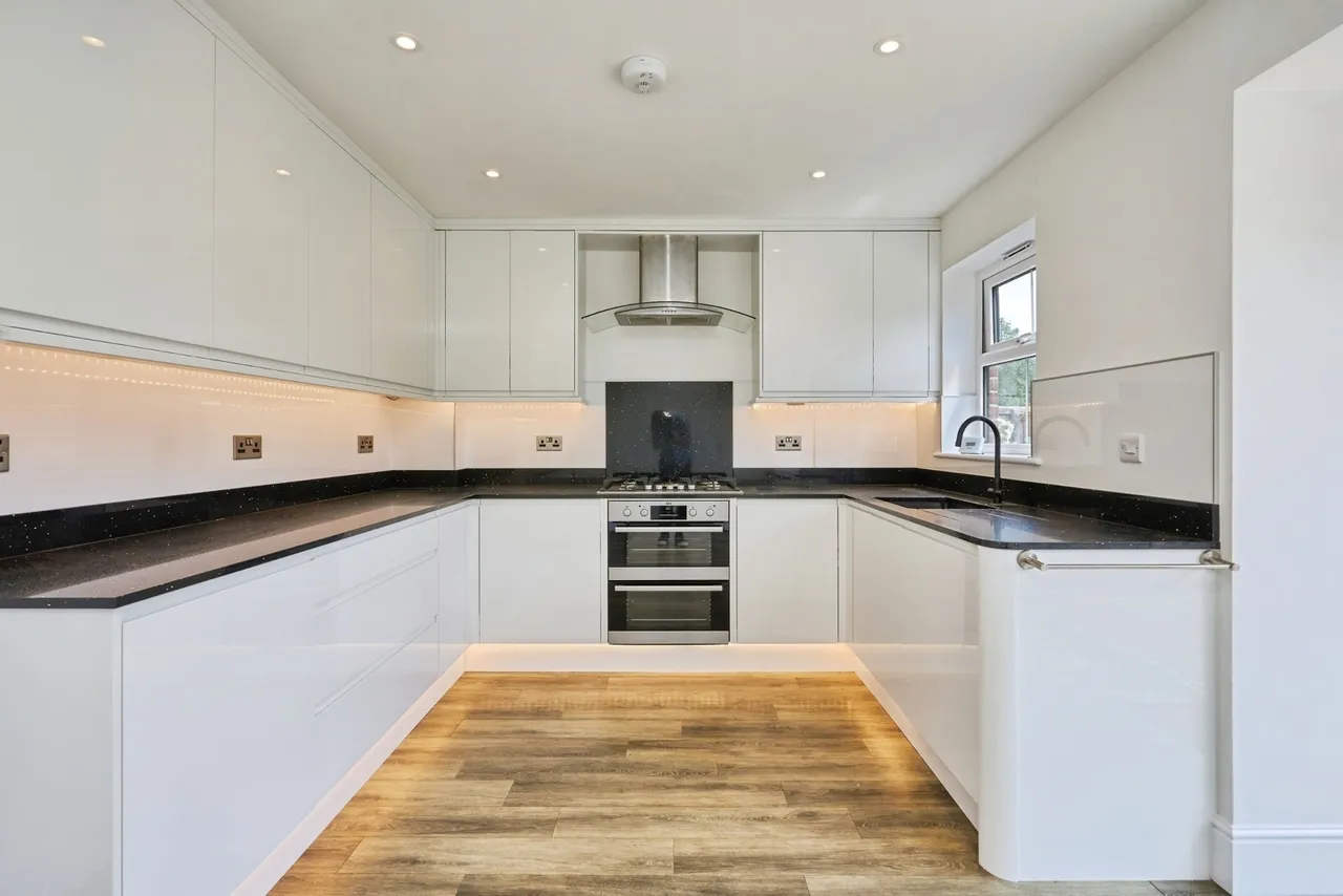 Barrington Close, East Cowes, PO32, photo 6