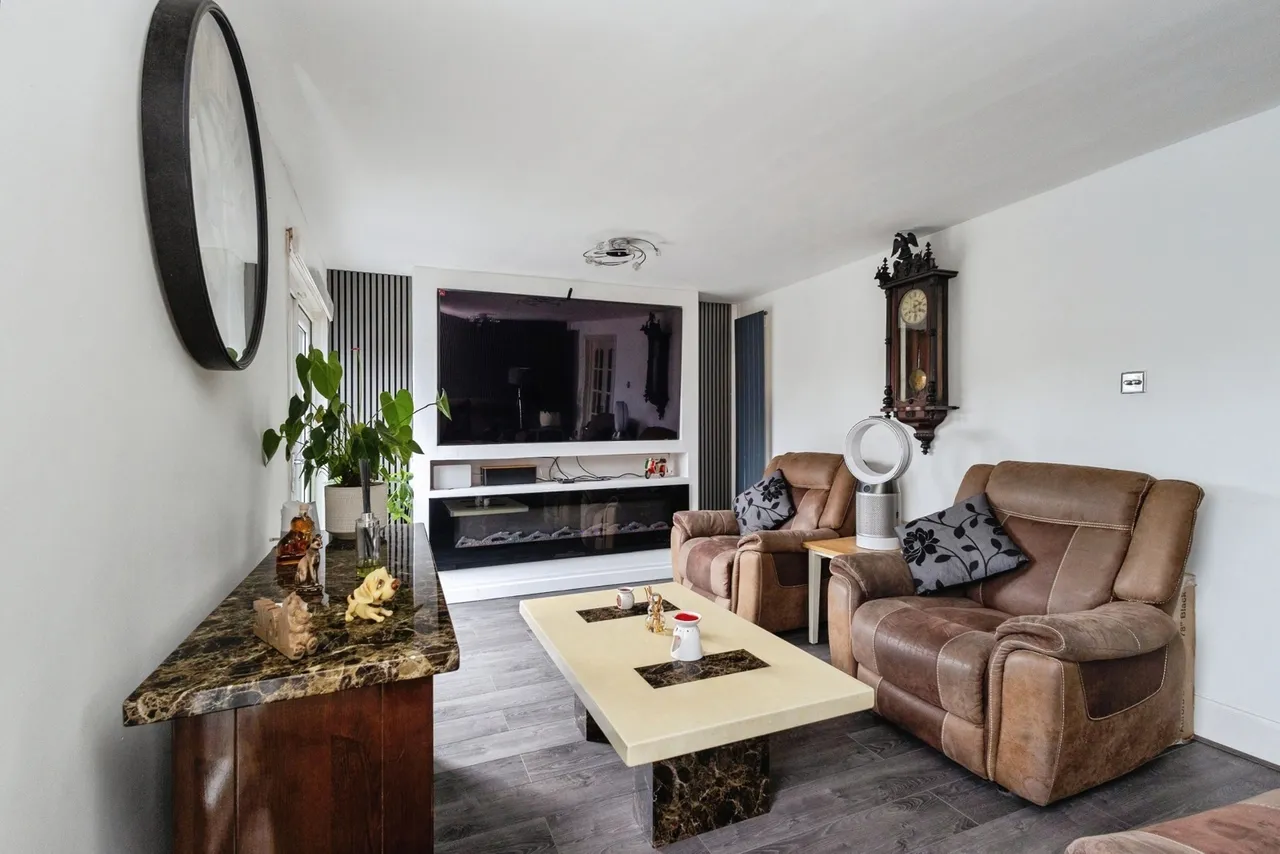 Woolton Close, Manchester, Greater Manchester, M40, photo 6