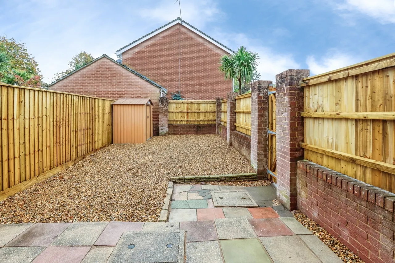 Walditch Gardens, Canford Heath, BH17, photo 4