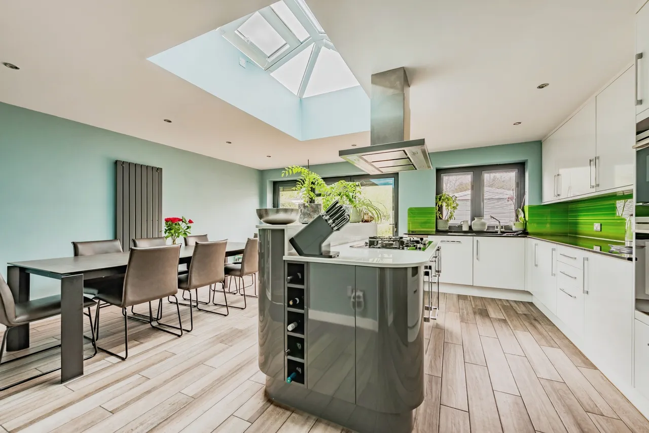 Stafford Road, Crawley, RH11, photo 6