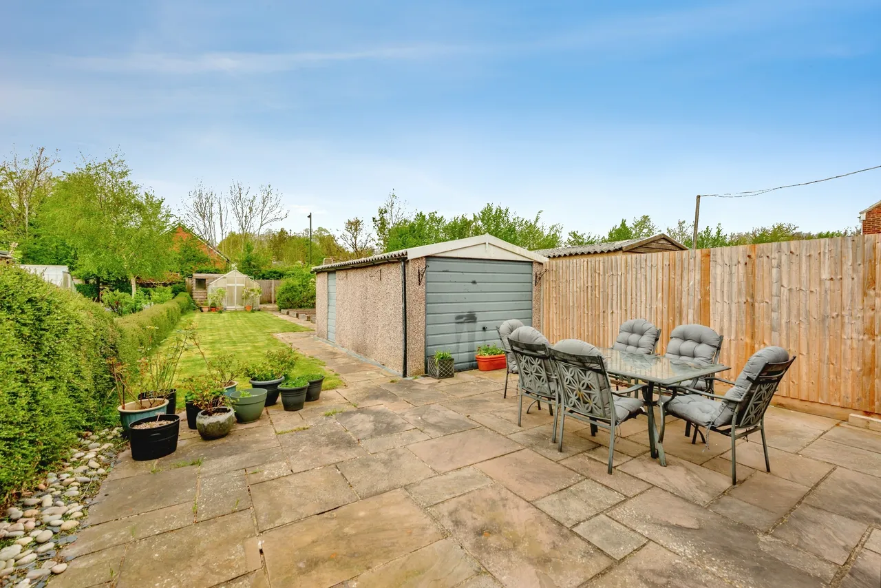 Stafford Road, Crawley, RH11, photo 20