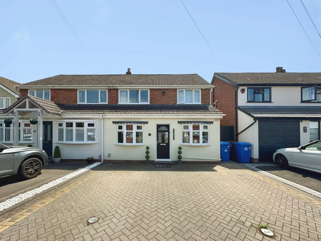 3 bed house for sale, Wallheath Crescent, Stonnall, WS9