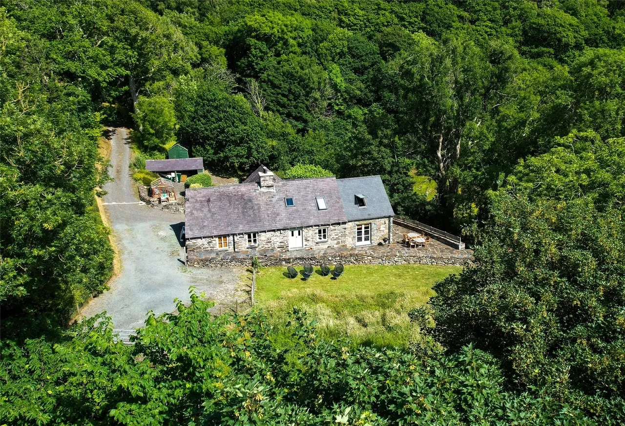 Arthog, Gwynedd, photo 21