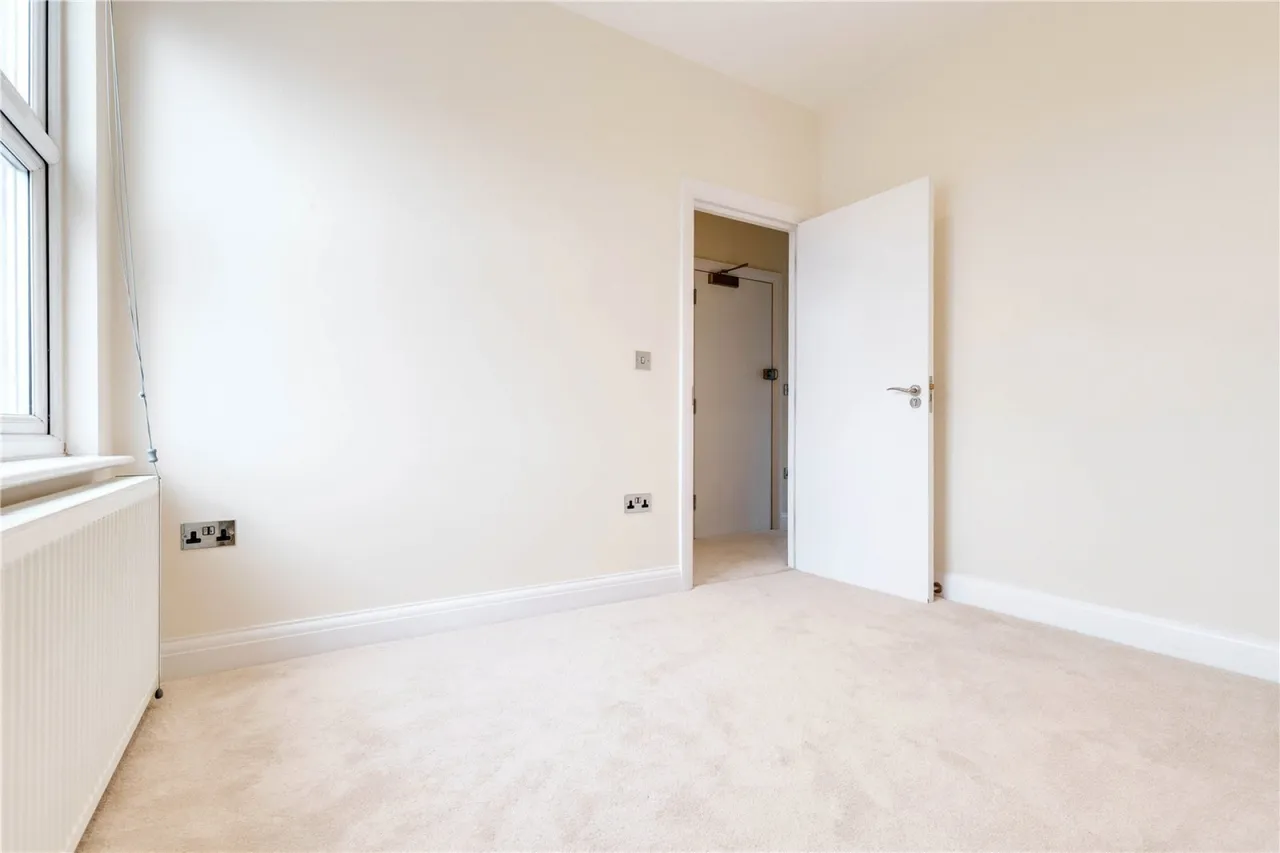 Arthur Road, Wimbledon Park, photo 11