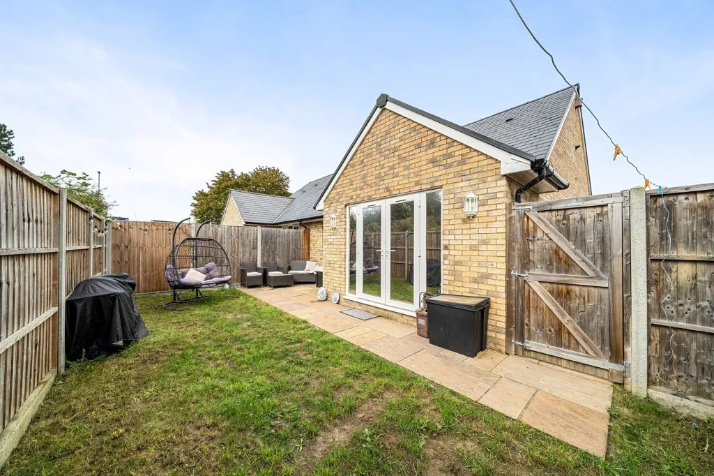 Hitchin Road, Arlesey Central, SG15, photo 17