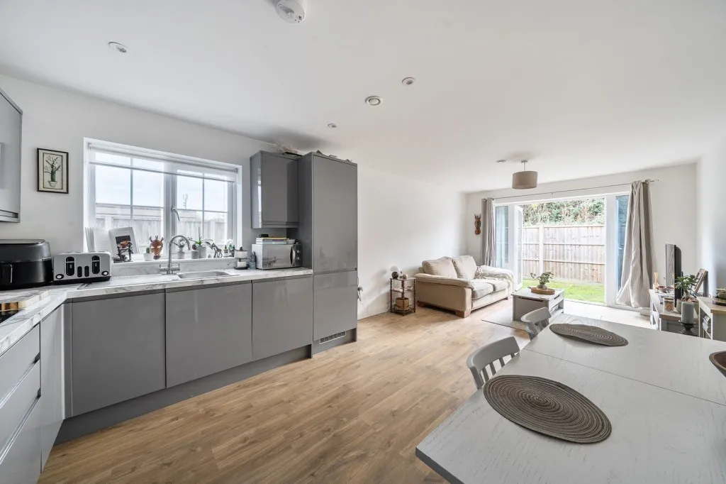 Hitchin Road, Arlesey Central, SG15, photo 11