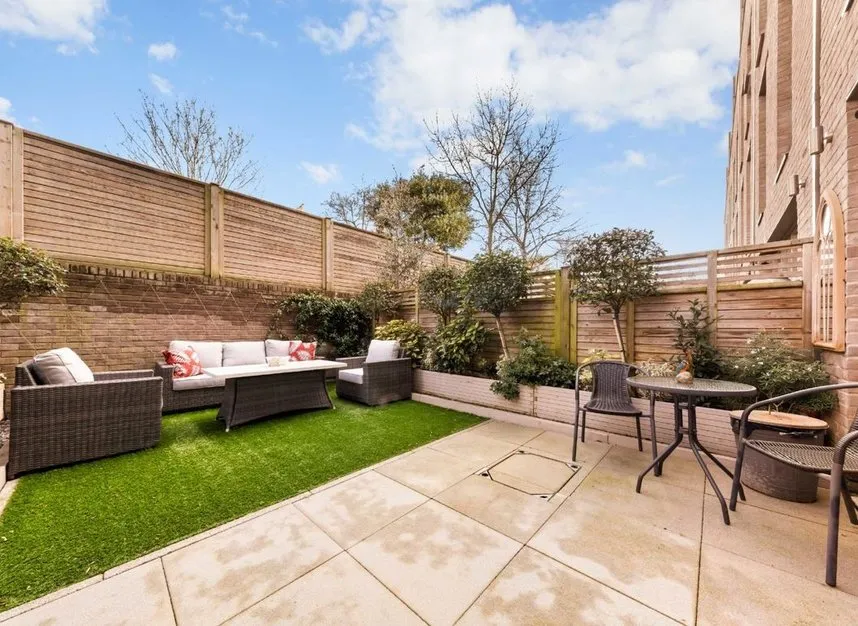 Bourke Close, Clapham, SW4, photo 8