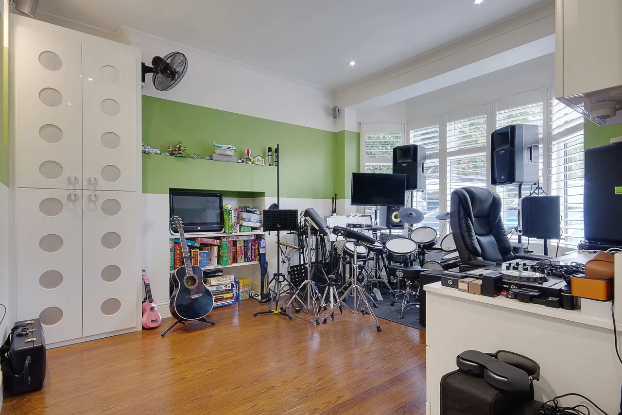 Portchester Road, Bournemouth, BH8, photo 15