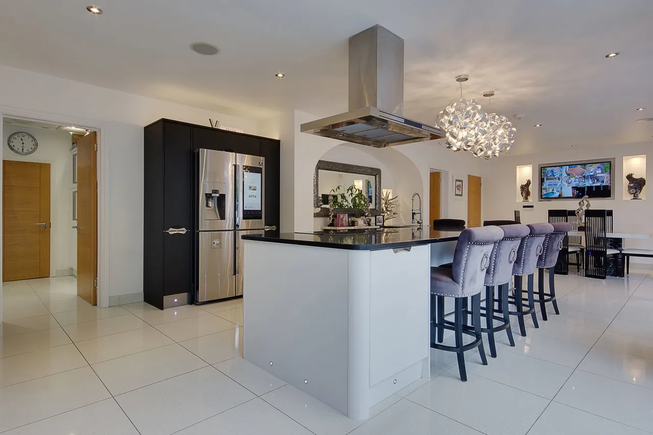 Portchester Road, Bournemouth, BH8, photo 12