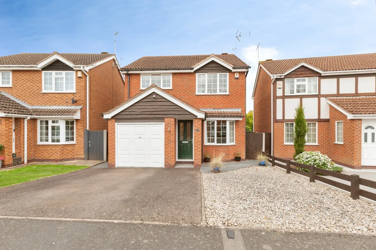 3 bed house for sale, Sanderson Close, Whetstone, LE8