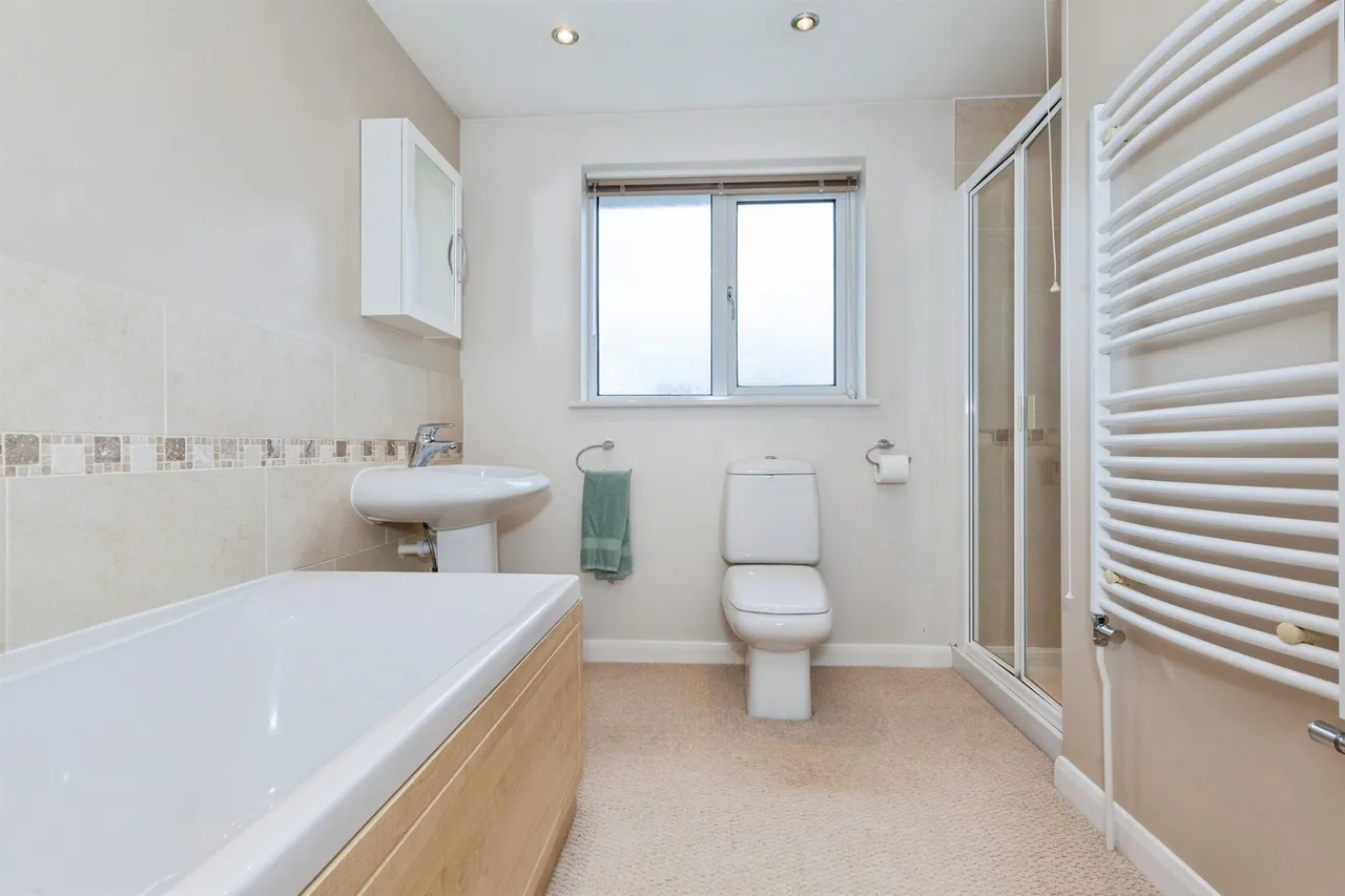 Sanderson Close, Whetstone, LE8, photo 16
