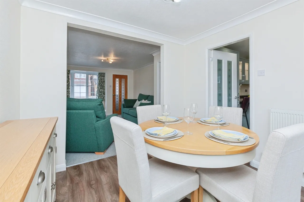 Sanderson Close, Whetstone, LE8, photo 6