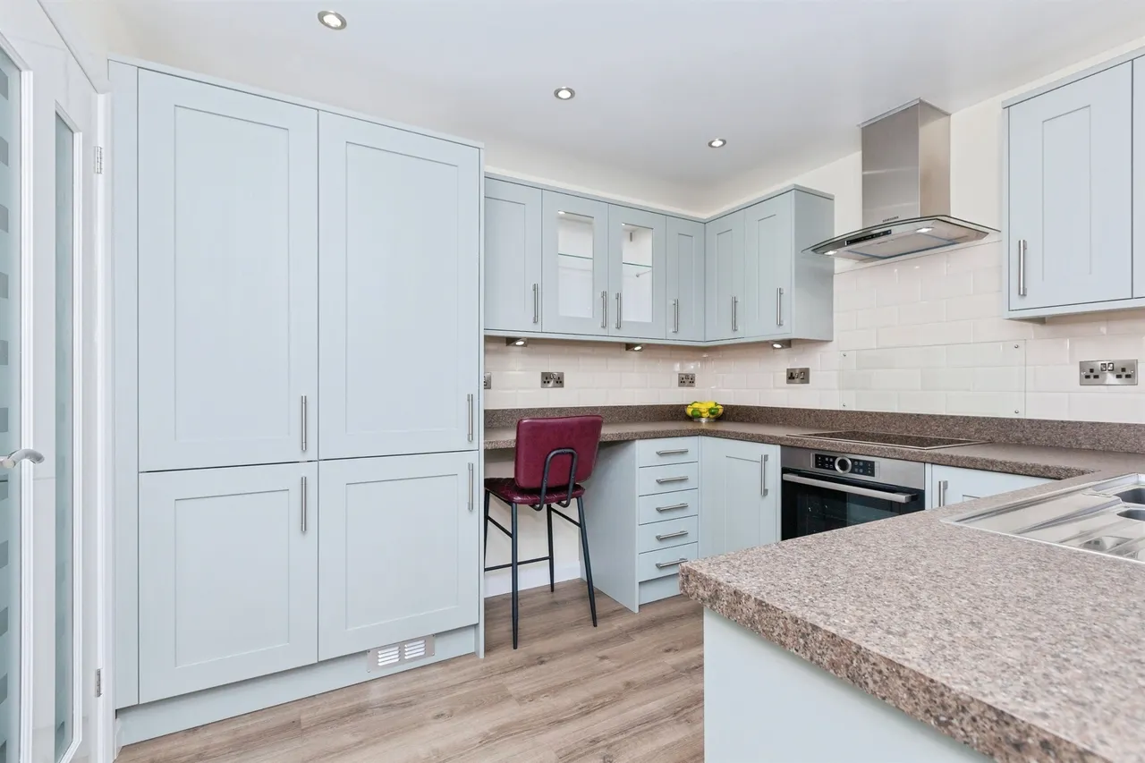 Sanderson Close, Whetstone, LE8, photo 8
