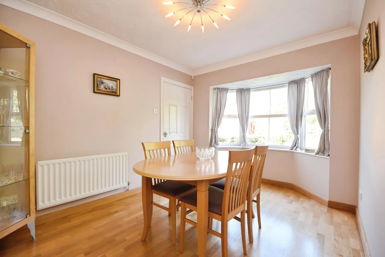 Headingley Close, Basildon, SS13, photo 3