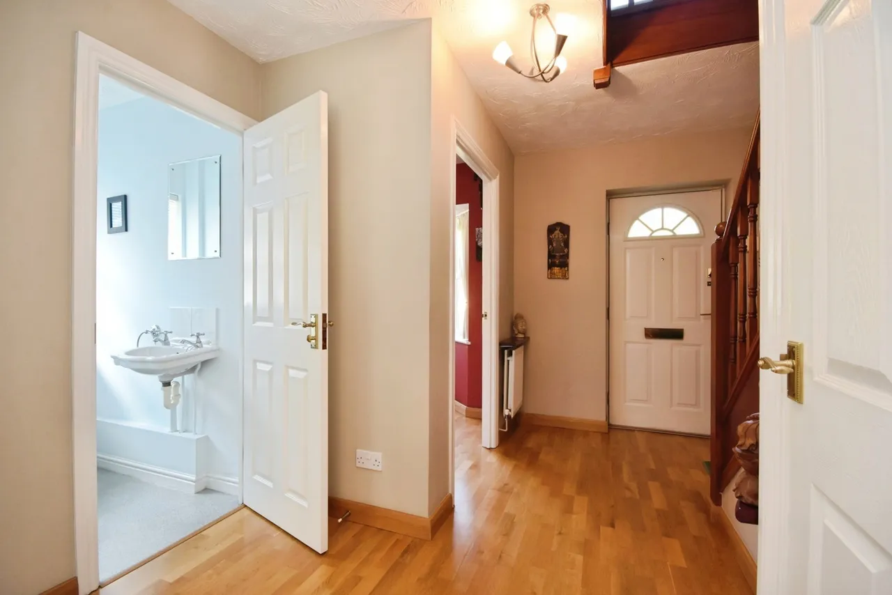 Headingley Close, Basildon, SS13, photo 16