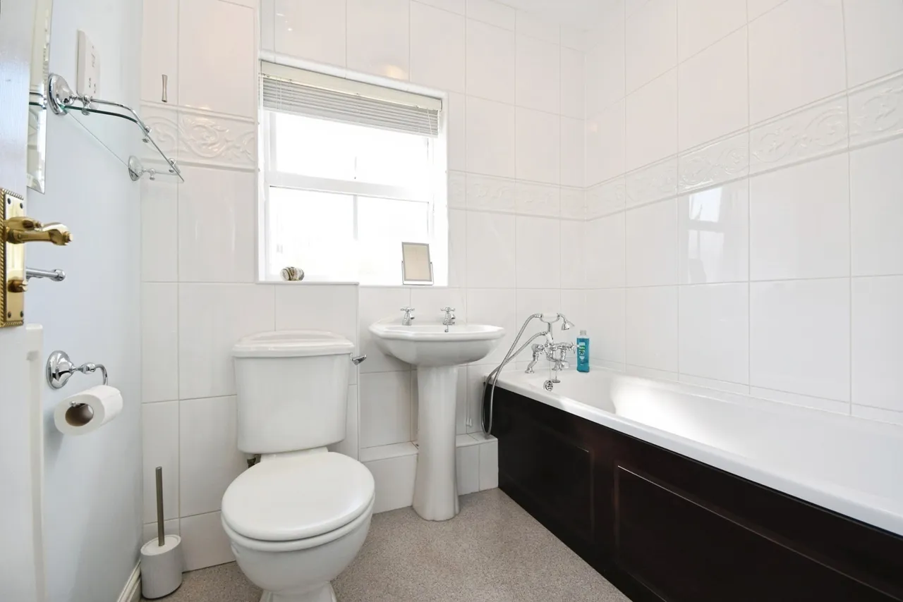 Headingley Close, Basildon, SS13, photo 12
