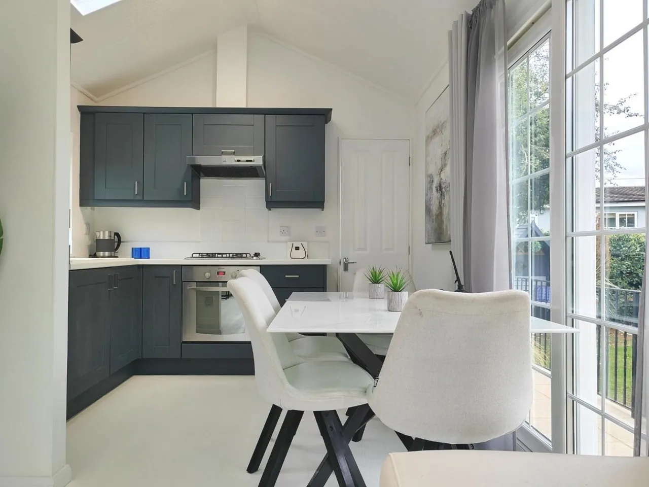 Willows Park Estate, Windsor, SL4, photo 6