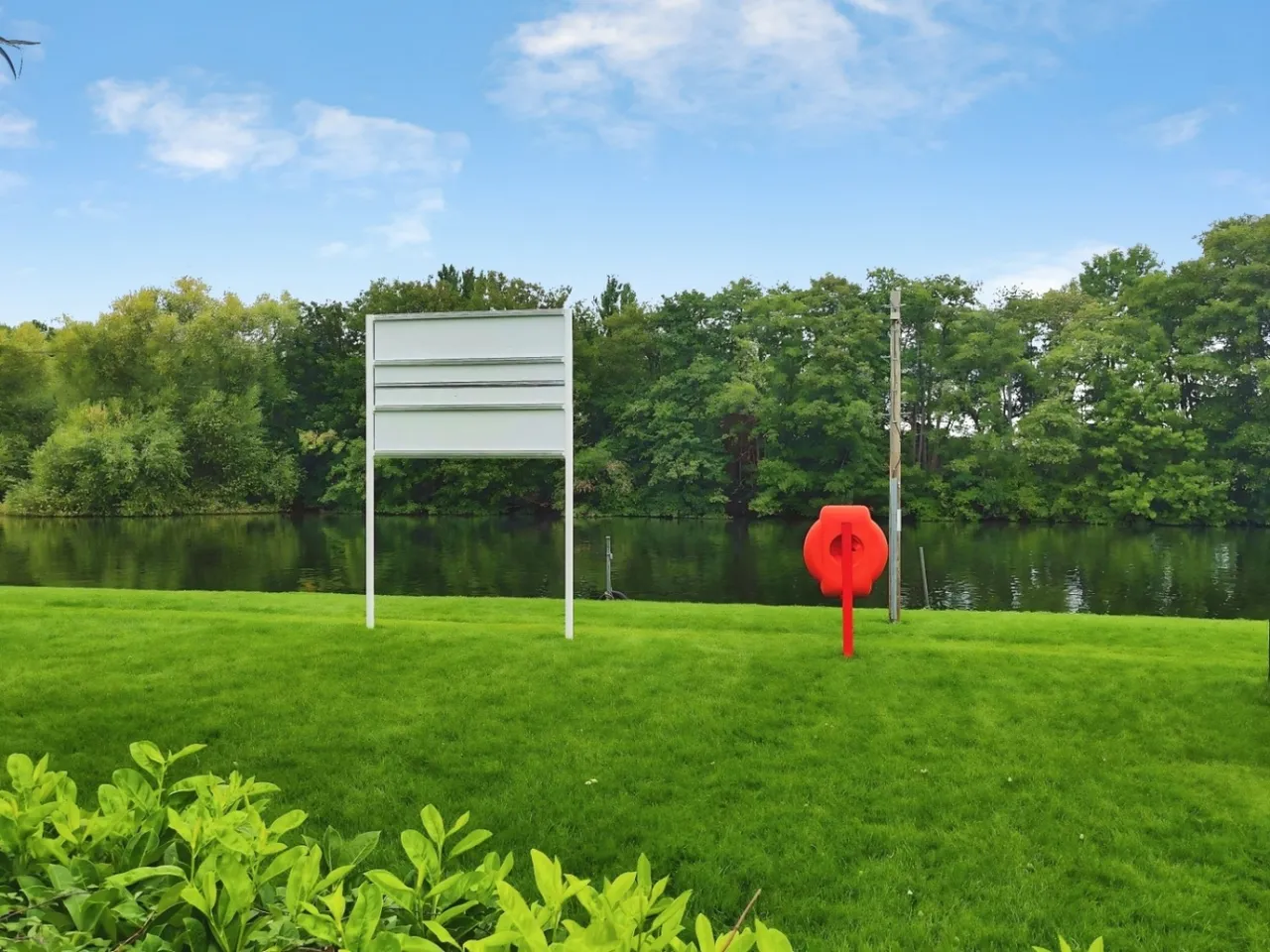Willows Park Estate, Windsor, SL4, photo 9