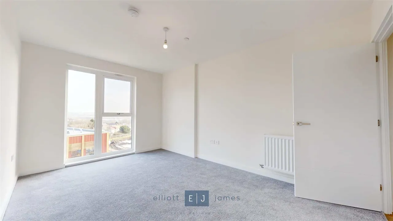 Borders Lane, Loughton, IG10, photo 9