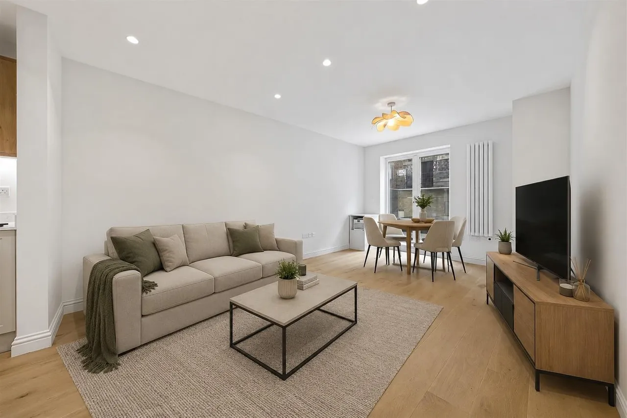 1 bed flat for sale — Kilburn High Road, London NW6 7HY