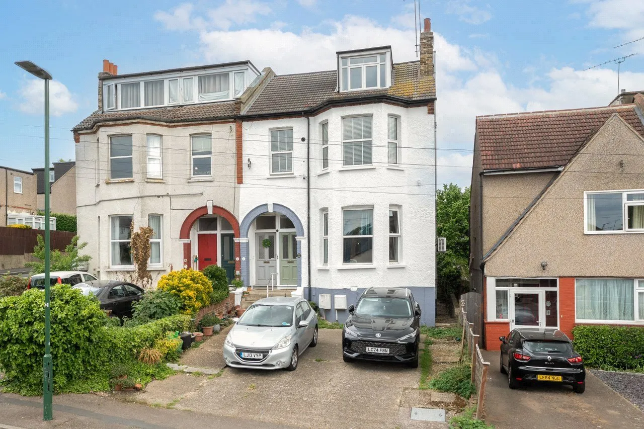 2 bed property for sale, Benhill Wood Road, Sutton, SM1