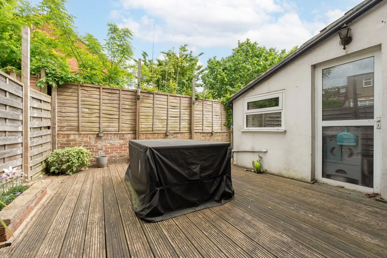 Benhill Wood Road, Sutton, SM1, photo 4