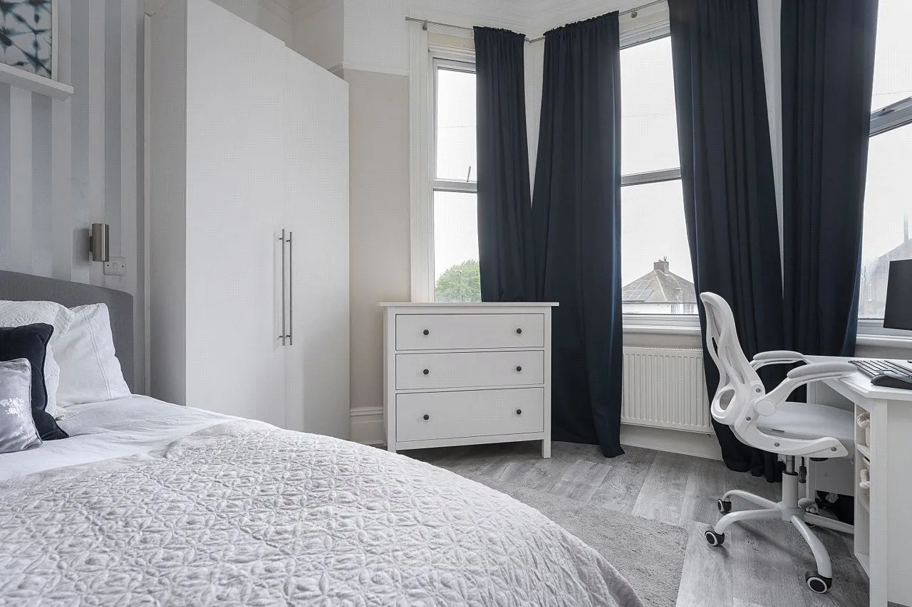 Benhill Wood Road, Sutton, SM1, photo 10