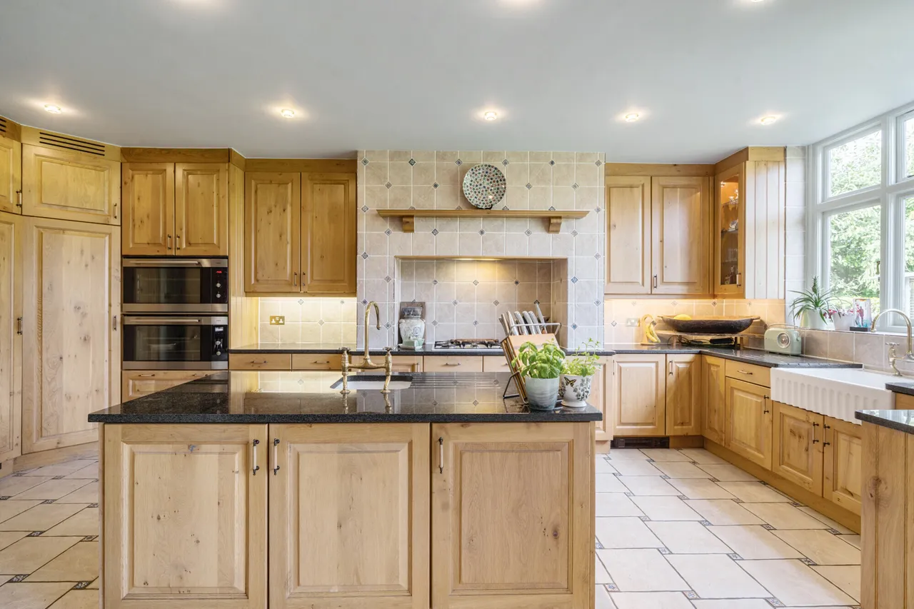 Vicarage Lane, Bovingdon, HP3, photo 5