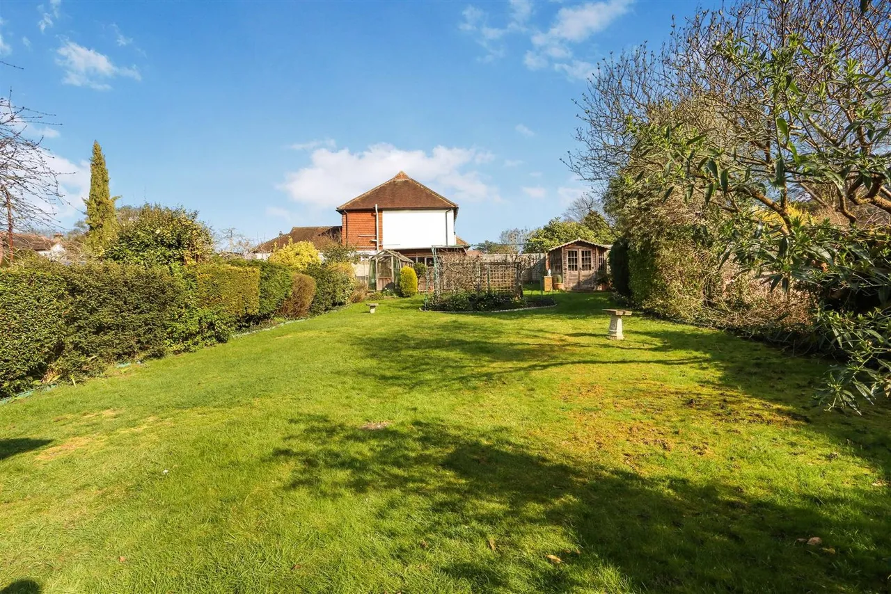 Harefield Avenue, Sutton, South Cheam, SM2 7NE, photo 12