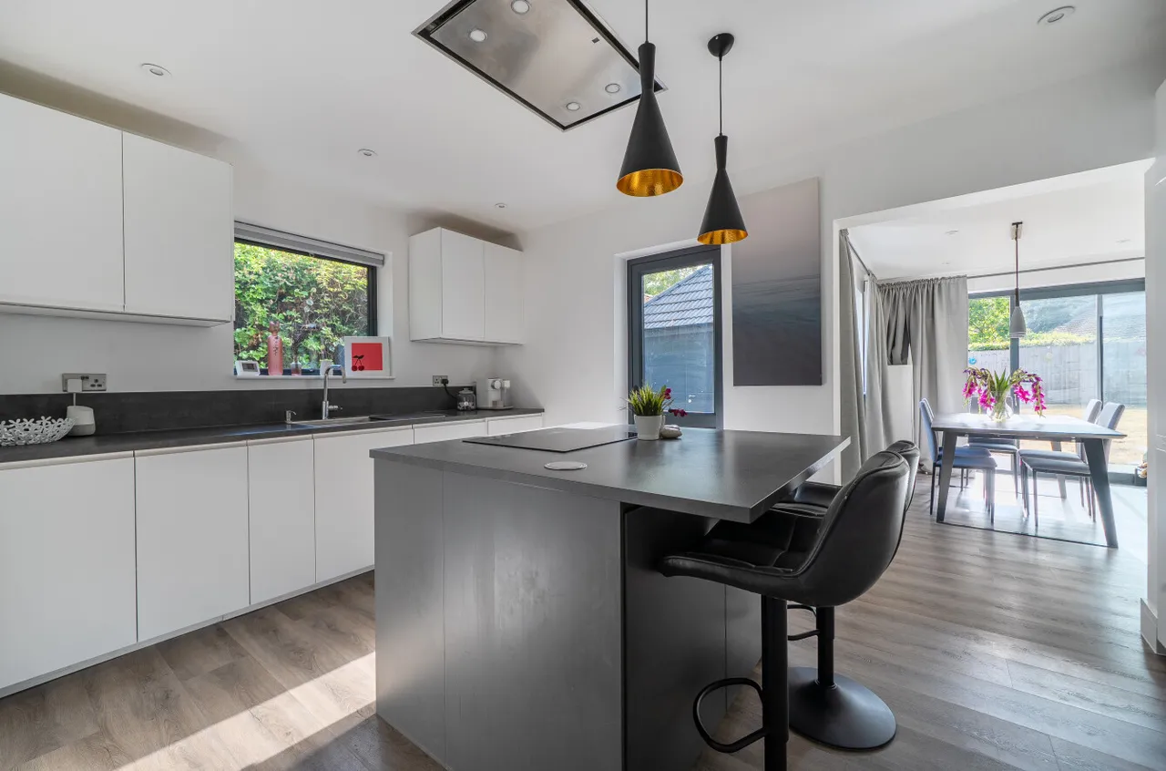 Finchampstead Road, Finchampstead, Wokingham, Berkshire, RG40 3RA, photo 3