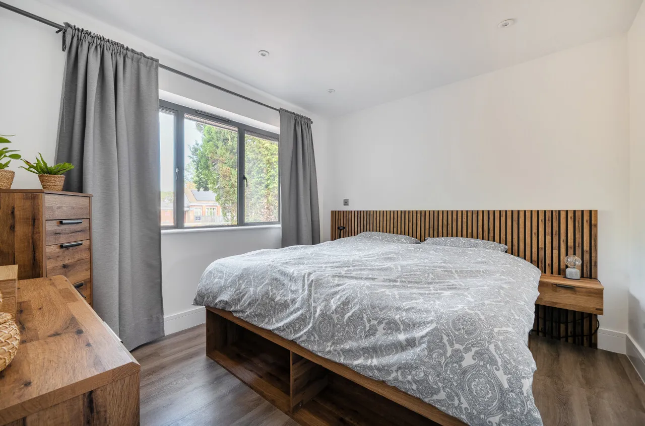 Finchampstead Road, Finchampstead, Wokingham, Berkshire, RG40 3RA, photo 4