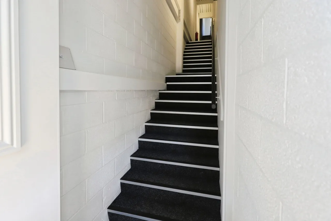 Vicar Street, Weavers Wharf Centre, DY10, photo 18