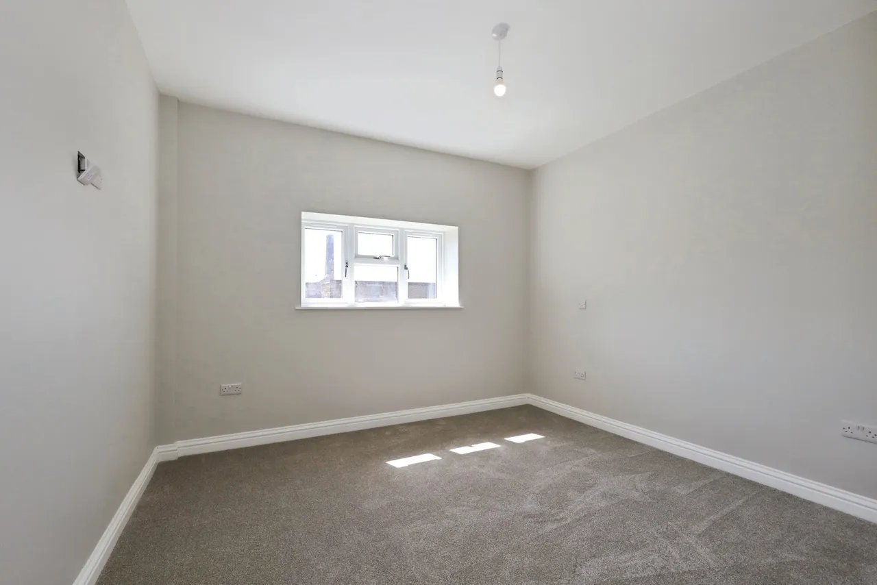 Vicar Street, Weavers Wharf Centre, DY10, photo 12