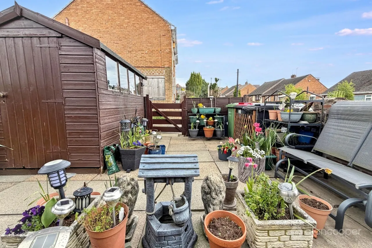 School Hill, Hartshill, CV10, photo 12