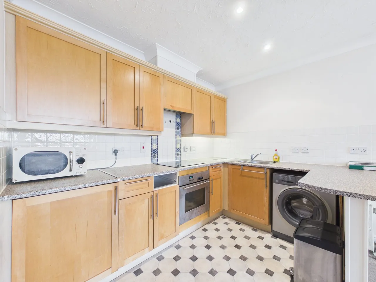 Cumberland Road, Ashford, TW15, photo 6