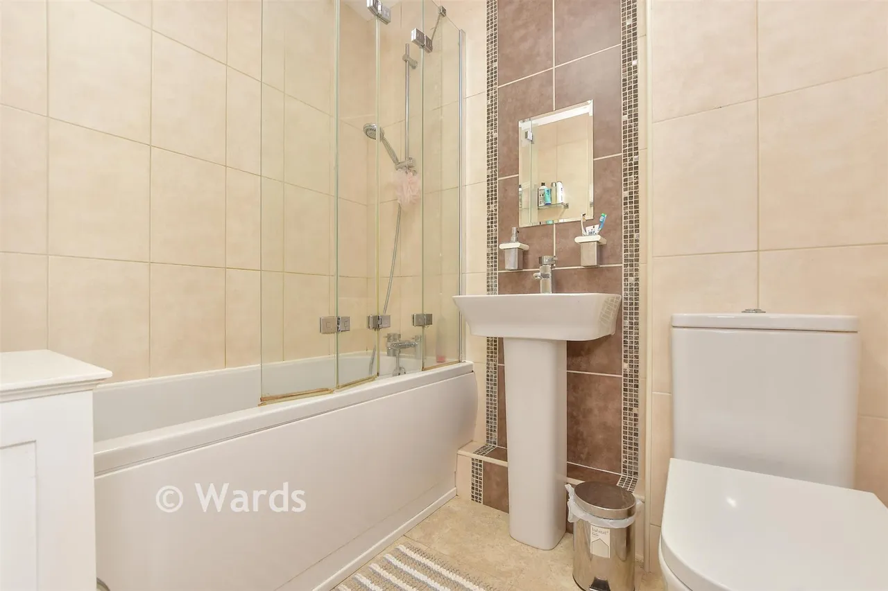 Peregrine Close, Hythe, CT21, photo 10