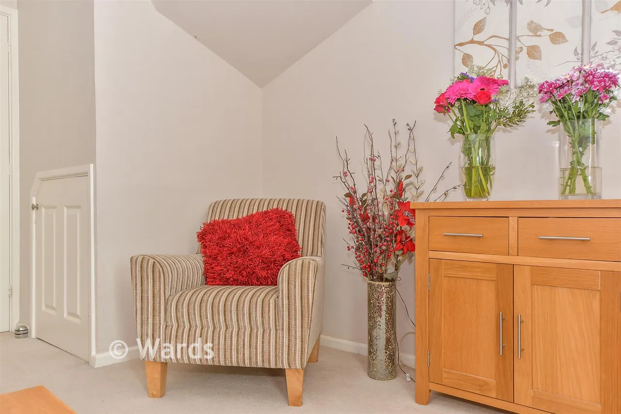 Peregrine Close, Hythe, CT21, photo 5