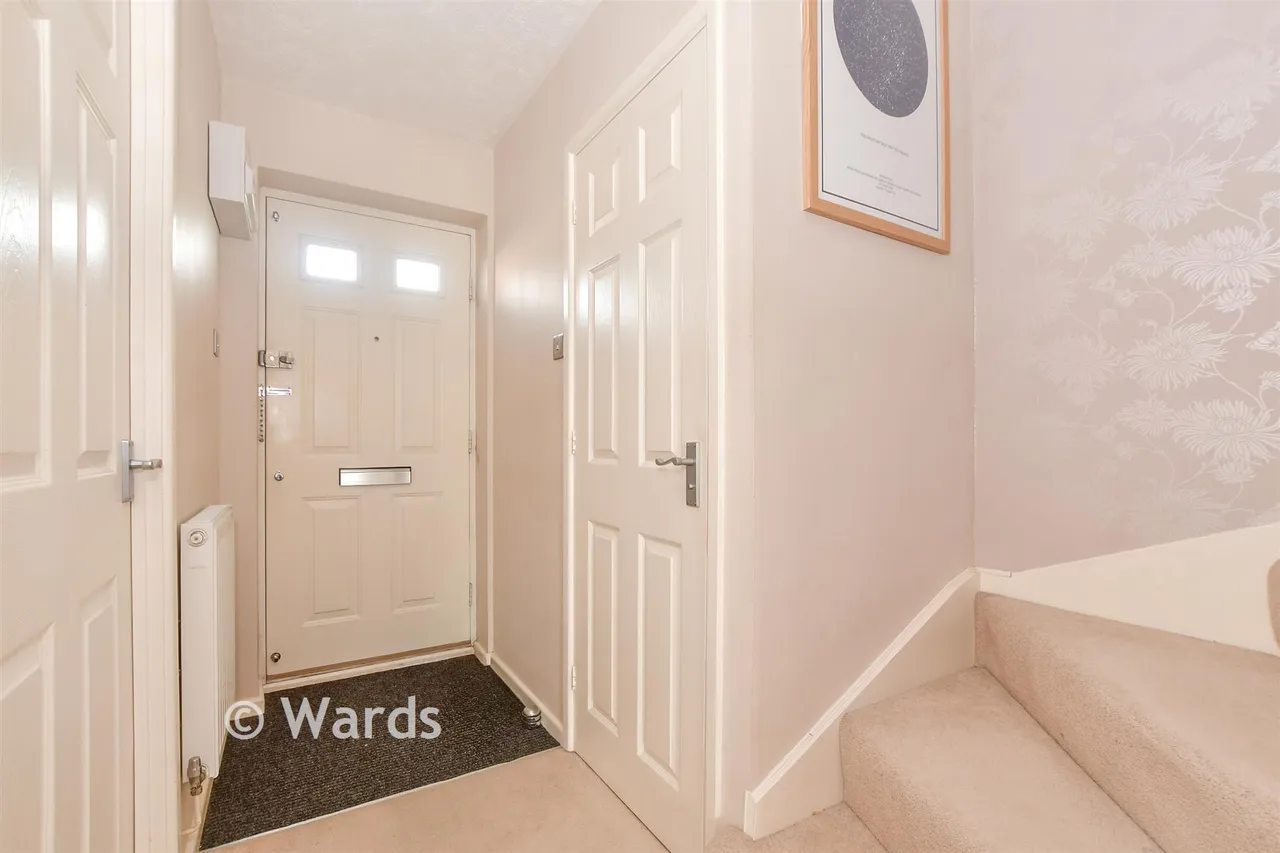 Peregrine Close, Hythe, CT21, photo 7