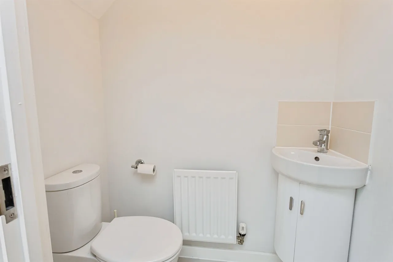 Goldfinch Road, Burgess Hill, RH15, photo 14