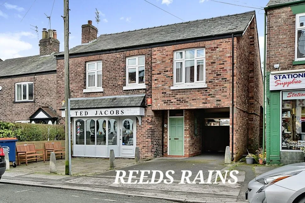 3 bed house for sale — Chapel Lane, Wilmslow, Cheshire, SK9