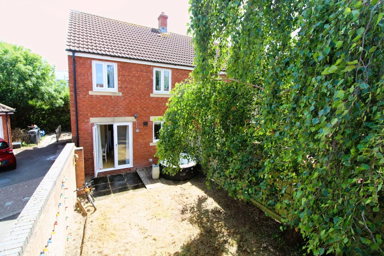 3 bed house for sale, Brigg Close, Bridgwater, TA6