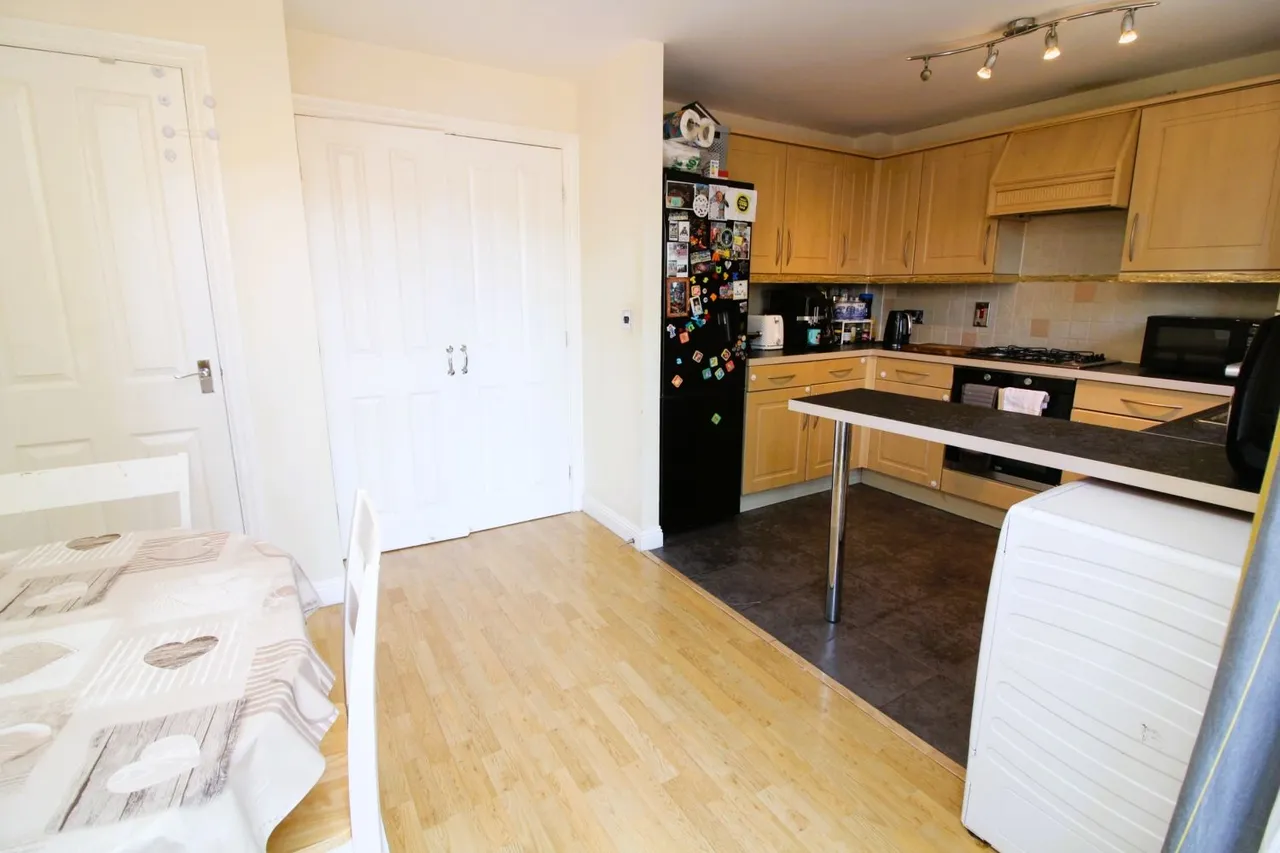Brigg Close, Bridgwater, TA6, photo 3