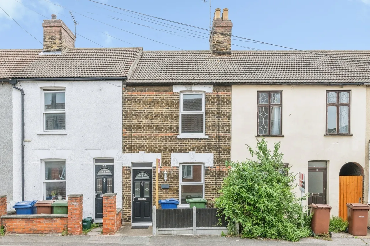 2 bed house for sale — Whitehall Lane, Grays, Essex, RM17