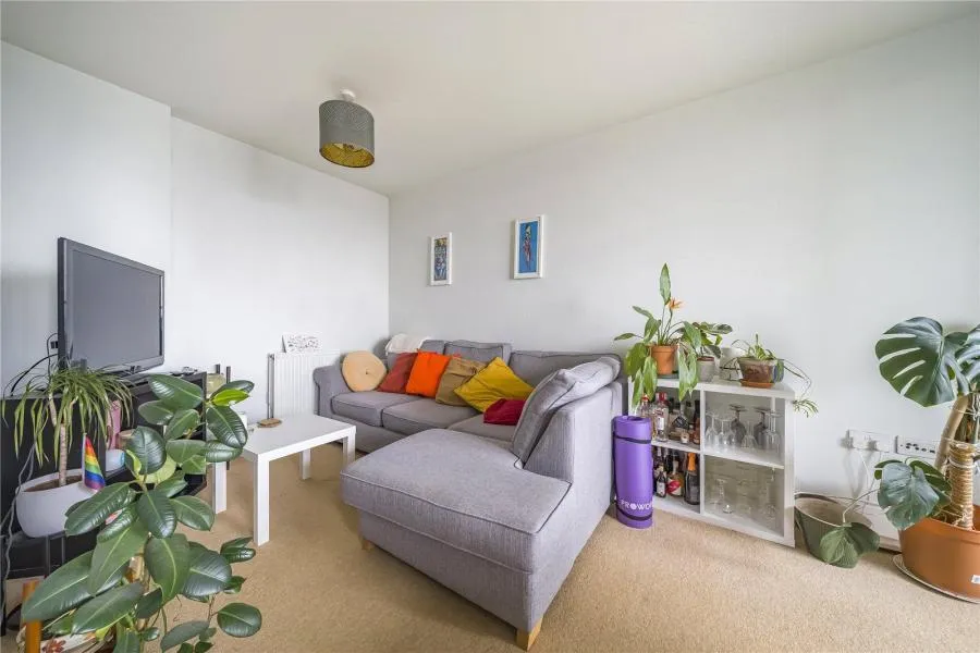 East Ferry Road, London, E14, photo 4