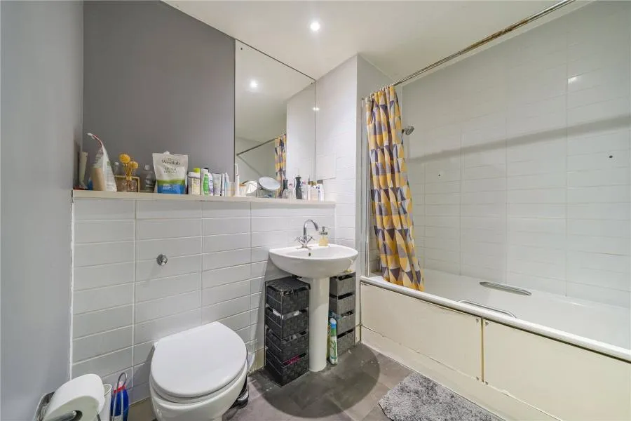 East Ferry Road, London, E14, photo 7
