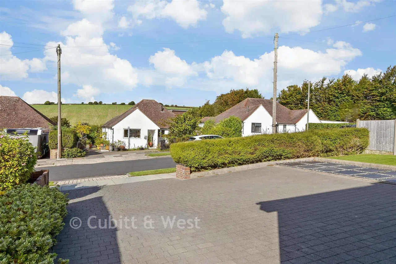 Millyard Crescent, Woodingdean, BN2, photo 23