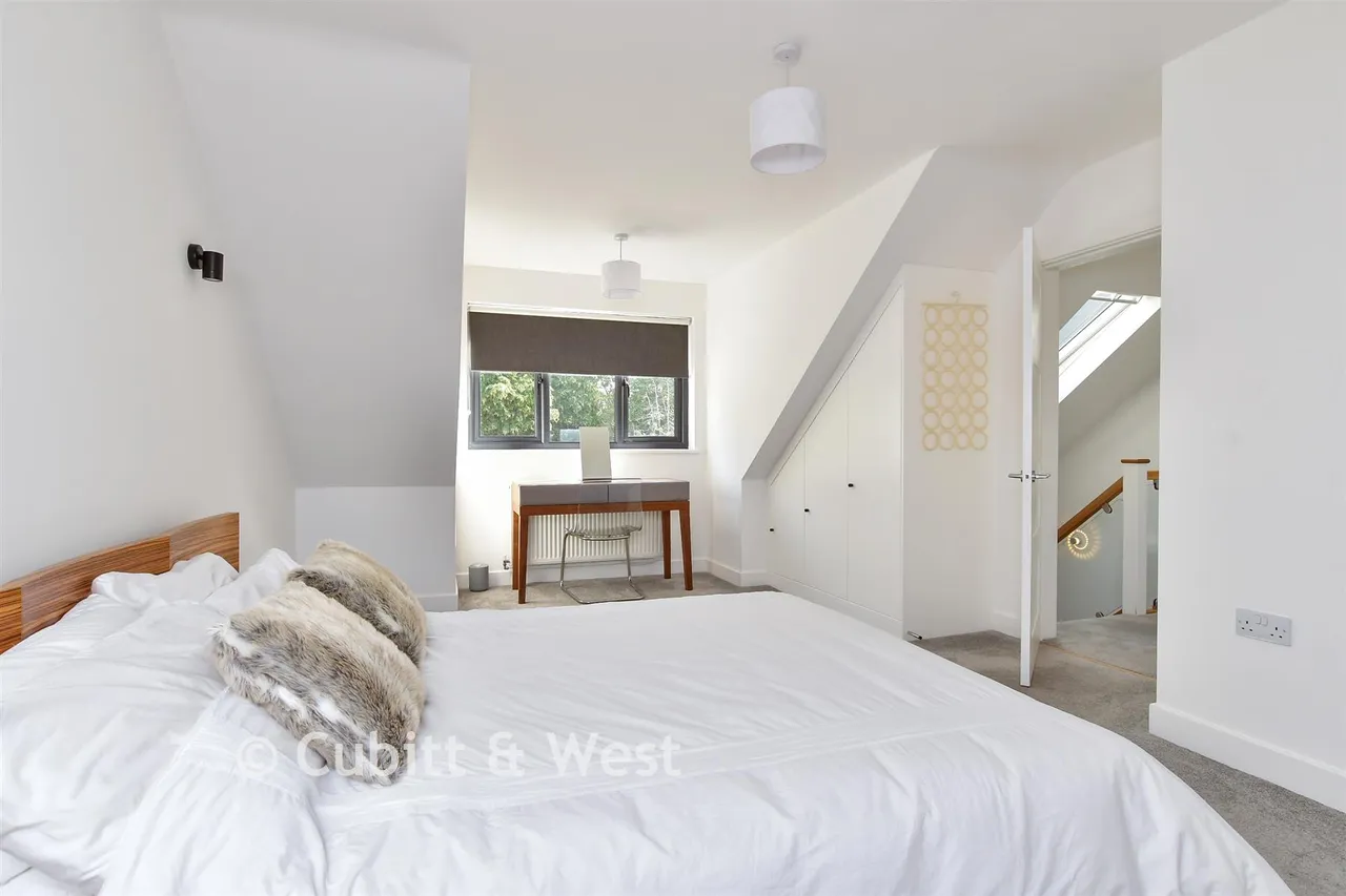 Millyard Crescent, Woodingdean, BN2, photo 13